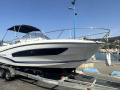 Jeanneau Cap Camarat 7.5 WA Yate a motor