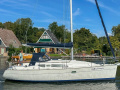Jeanneau Sun Odyssey 32 Sailing yacht