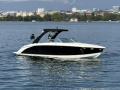 Cobalt R7 surf Bowrider