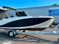 Quicksilver Activ 555 Open Brod s konzolom