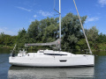 Elan E3 Iate à vela