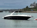 Sea Ray 290 Sun Sport Motorová jachta
