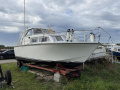 Coronet 27 Iate a motor