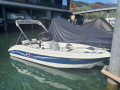 Trimarchi Enica 53 S Konsolenboot