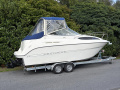 Bayliner 245 SB Kabinos hajó