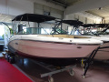 Sea Ray 210 SPX Bowrider