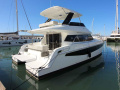 AQUILA 42 Motor yacht