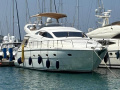 AICON Yachts 56 Fly Yacht a motore