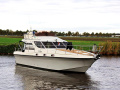Powless Super 38 Express Flybridge