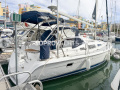 Hunter 33 Daysailer