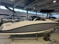 Quicksilver Activ 555 Cabin Sport boat