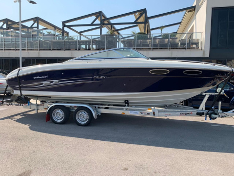 Sea Ray 240 Overnighter