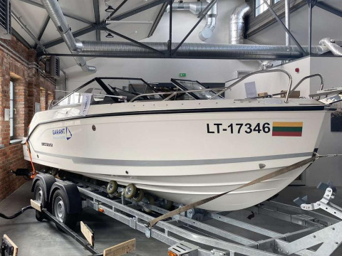Quicksilver Activ 605 Bowrider