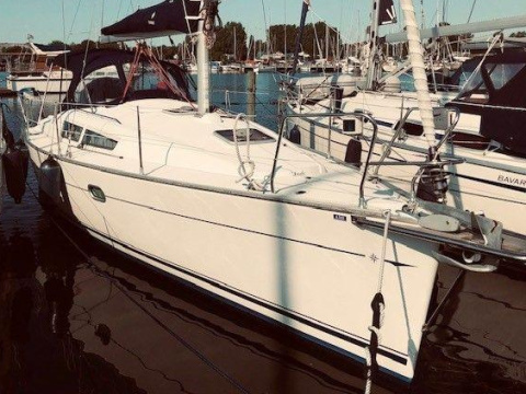 Jeanneau 32i Sun Odyssey Legende image