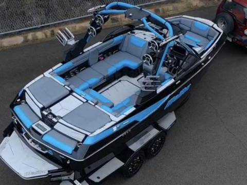 Malibu M220
