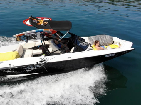 Malibu AXIS A22