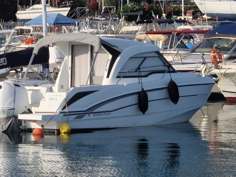 Beneteau ANTARES 7