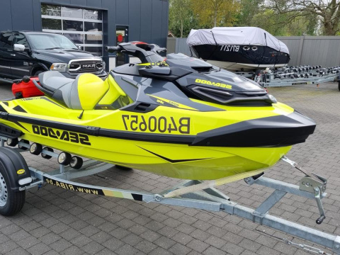 Sea-Doo RXT-X RS300