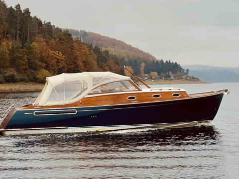 Wolstenholme Cruiser 38