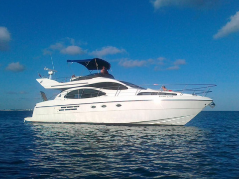 Azimut 46