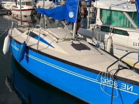 Beneteau First 18