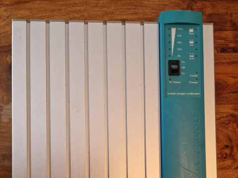 Mastervolt Mass Combi 12/1200-60