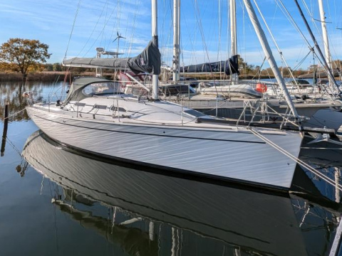 Elan 37