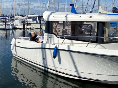 Quicksilver 675 Pilothouse