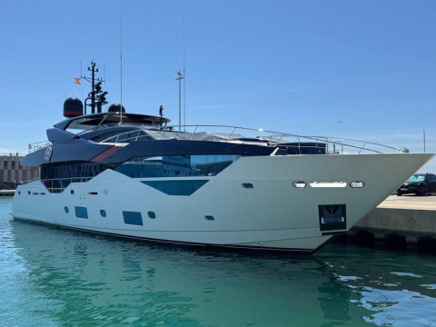 Sunseeker 116 Yacht