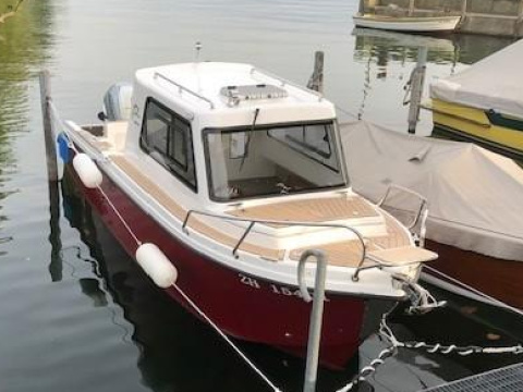 The Captains Fisher 660