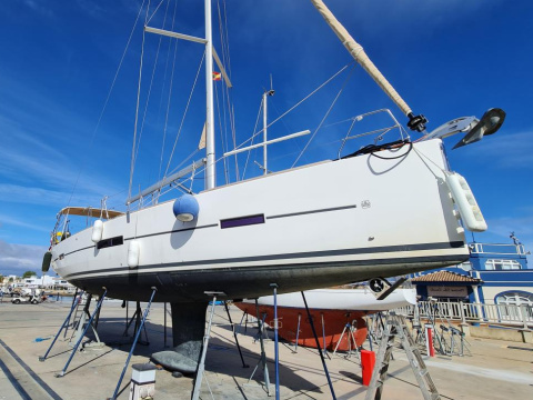 Dufour 410