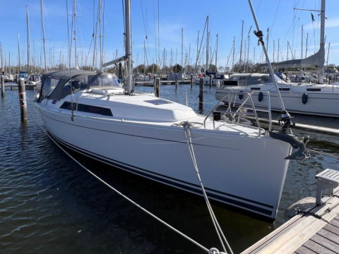 Hanse 320