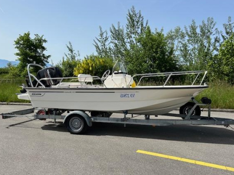Boston Whaler montauk 170