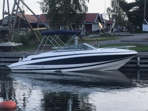 Regal 2250 Cuddy