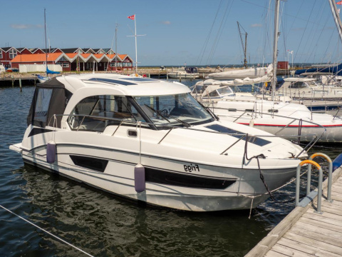 Beneteau Antares 9