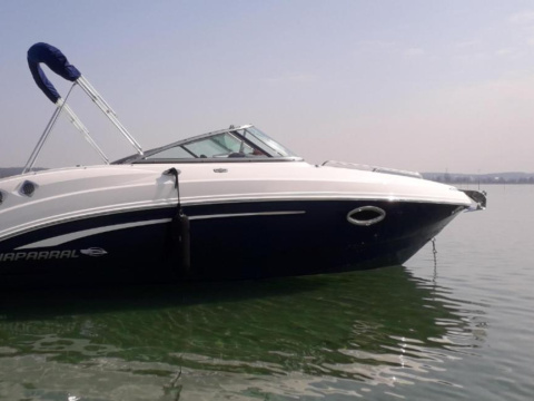 Chaparral 225 SSI