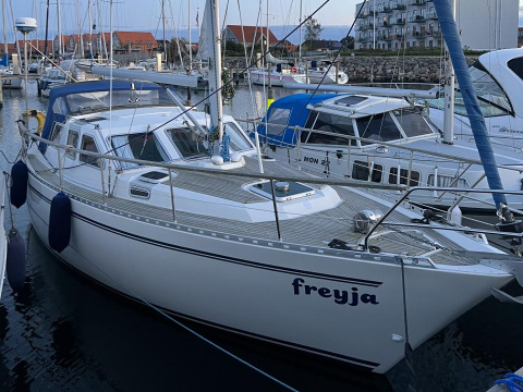 Nauticat 32