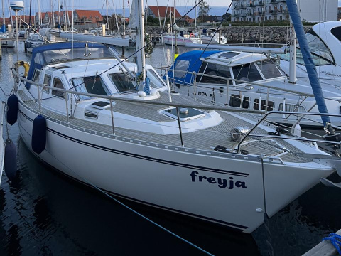 Nauticat 32