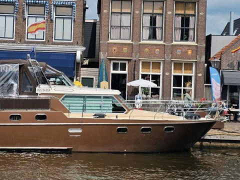 Condor Yachting 125