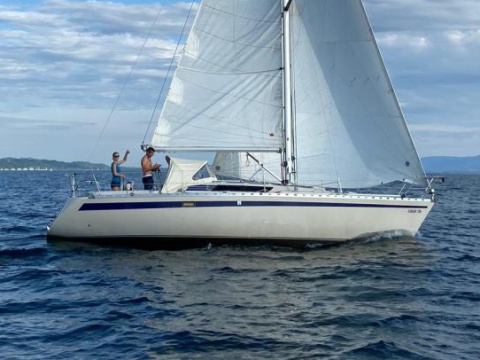 Beneteau First 35