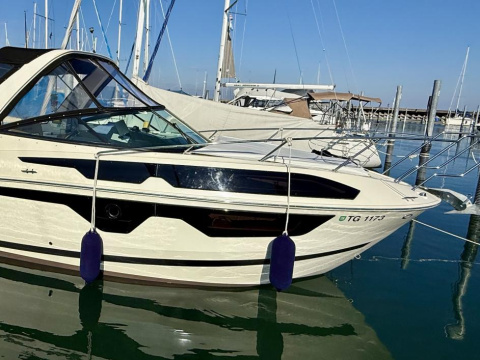 Bayliner Ciera 8