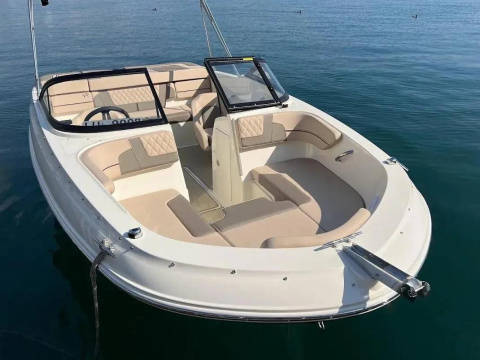 Bayliner VR5