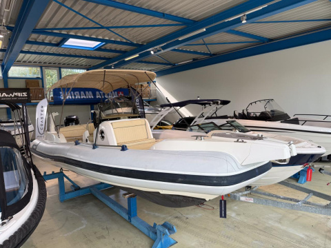 Marlin (IT) 23' FB Top