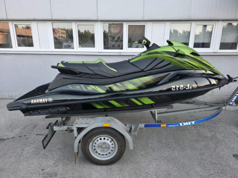 Yamaha WaveRunner GP 1800R SVHO
