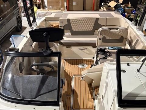 Bayliner VR6