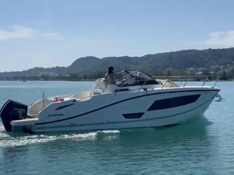 Quicksilver 875 Sundeck