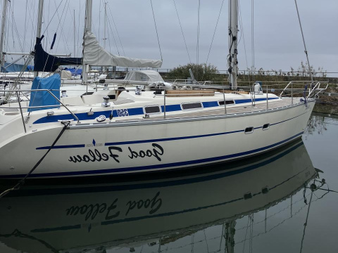Bavaria 350 Lagoon