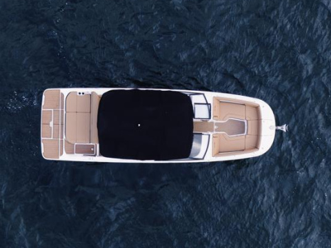 Sea Ray SDX270