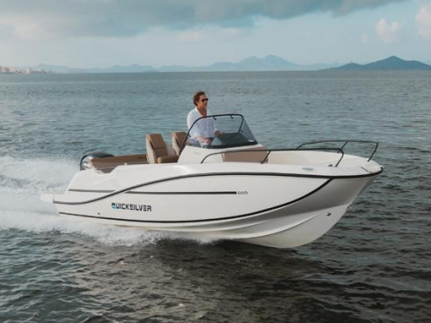 Quicksilver ACTIV 605 Open