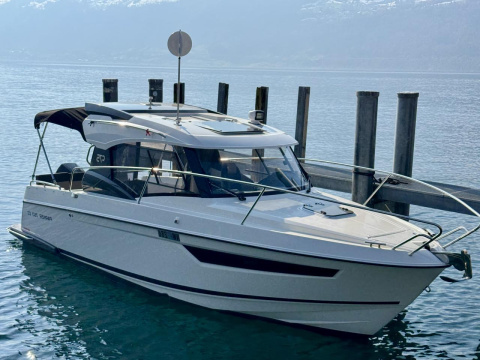 Parker 750 Cabin Cruiser